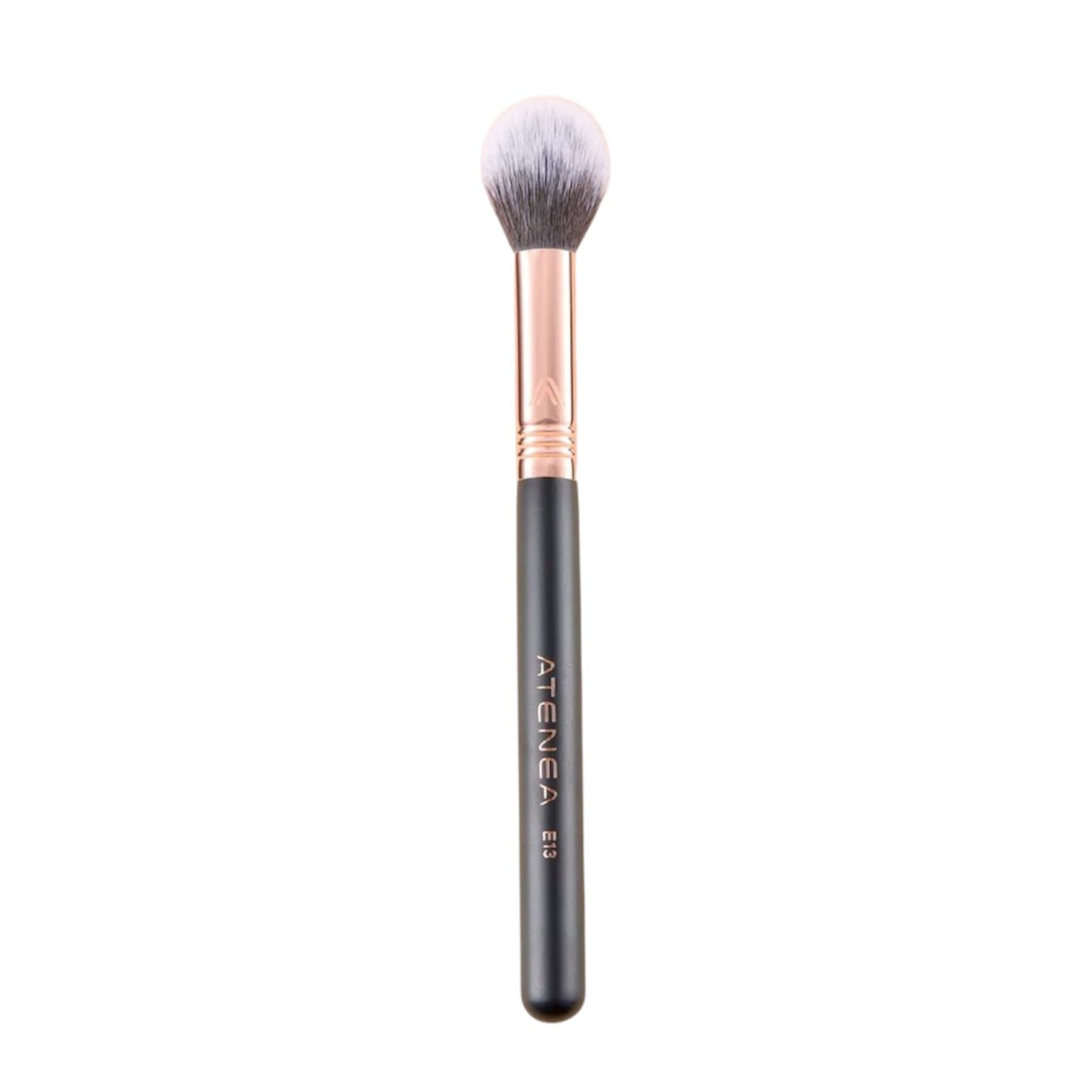 Brocha Black Gold E13 para Rubor e Iluminador – Atenea